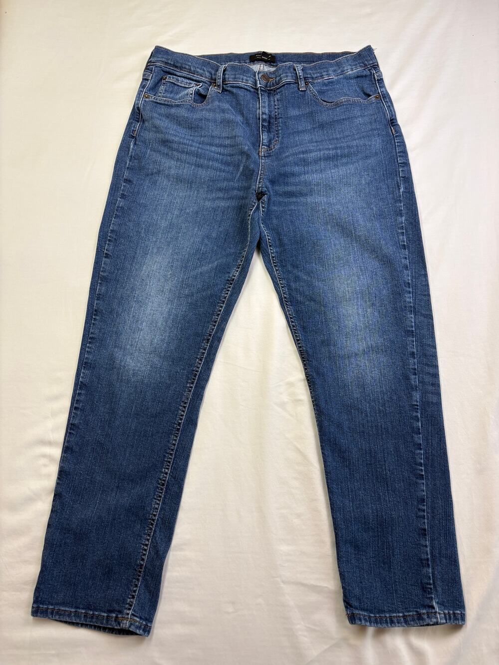 Banana Republic Girlfriend Jeans Women's 32/14 Medium Wash Straight Leg Denim